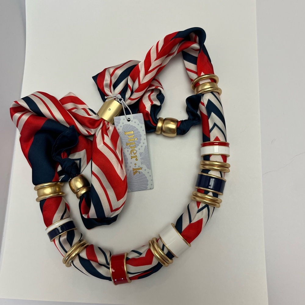 NWT โ๏ธโฅ๏ธ๐โ๏ธ Piper K gorgeous red n blue tones adjustable scarf necklace - Picture 12 of 12